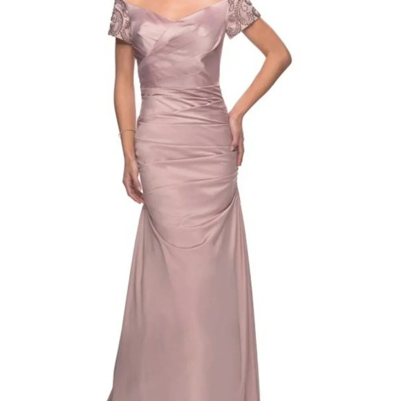 NWT La Femme Lace Back Satin Trumpet Gown Size 14 - Picture 1 of 6